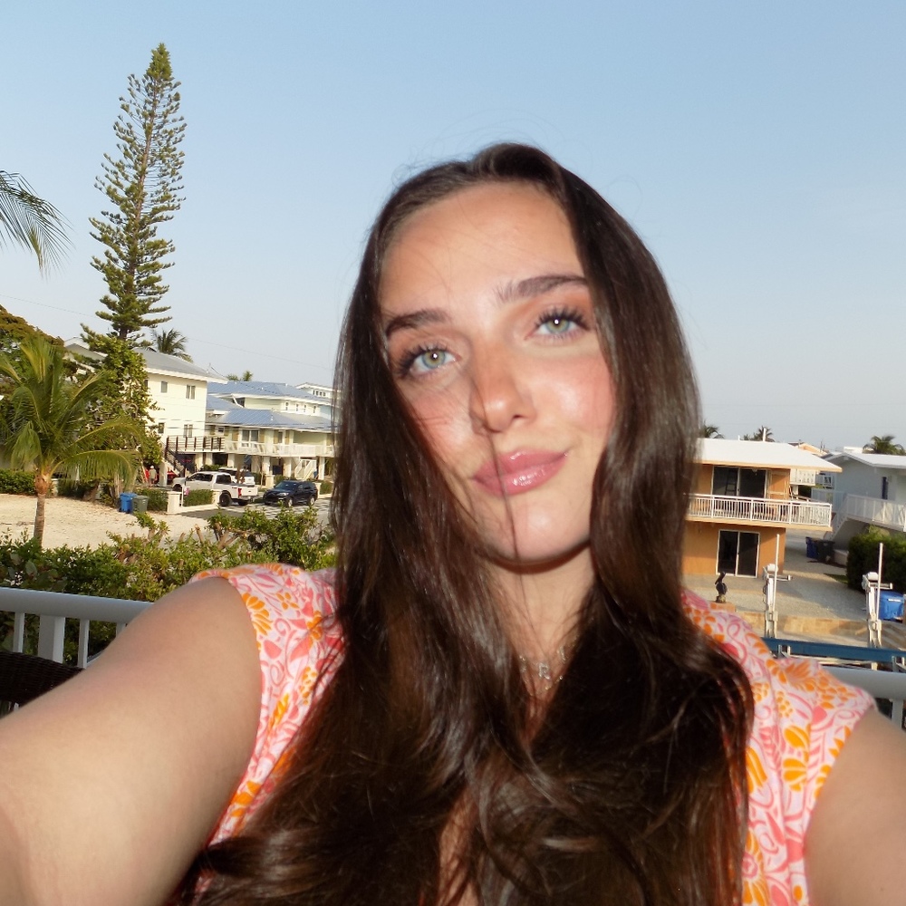 Meet your Posher, Ally